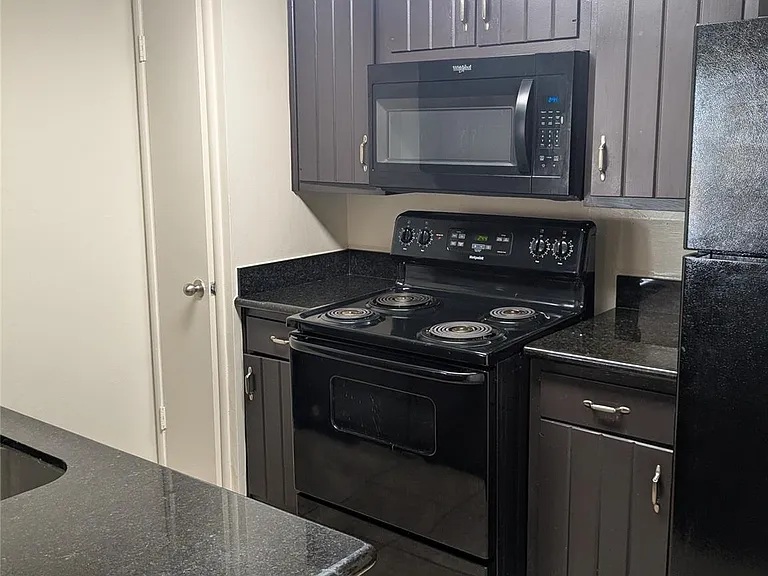 1302 Marina Bay Dr #108A — Photo 9