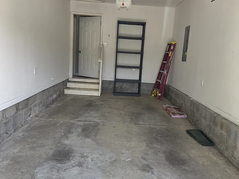784 Statesman Way — Photo 15