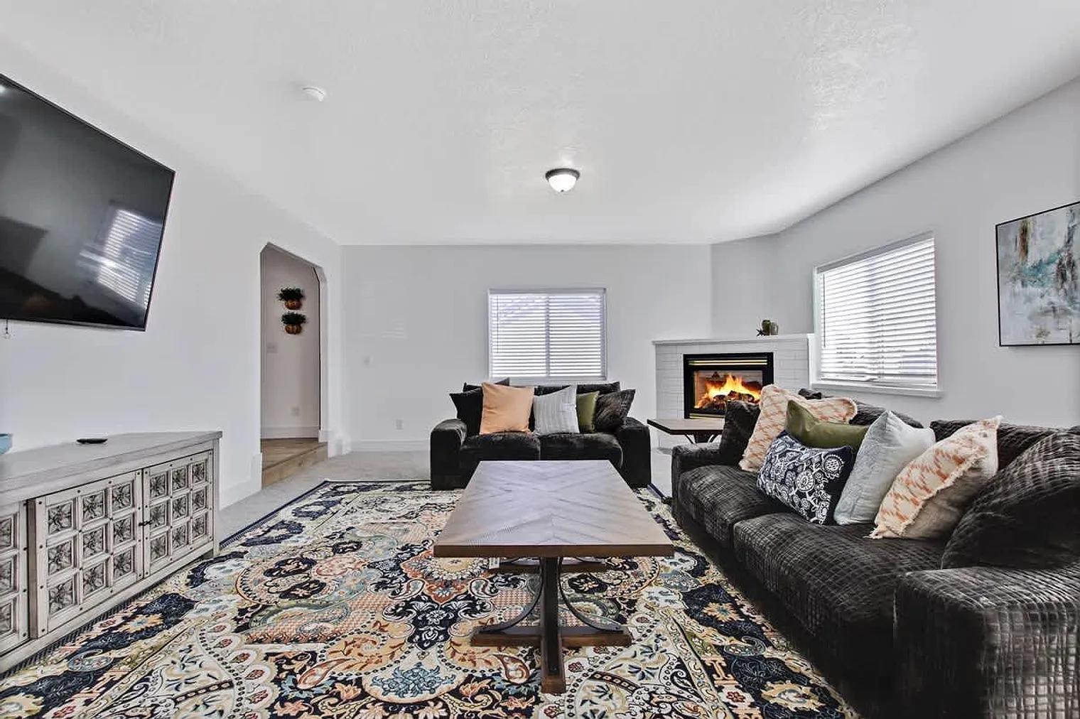 7 bed, 5.0 bath, 1291 sqft, $21,862 — Photo 3