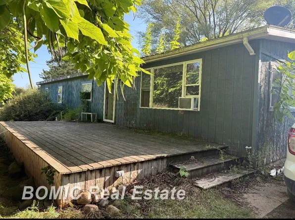 2555 S Murray Rd, Caro, MI 48723