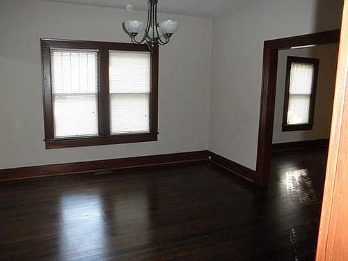 4th image of 1312 Menor St