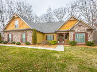 7525 Raptors Roost Ln, Signal Mountain, TN 37377