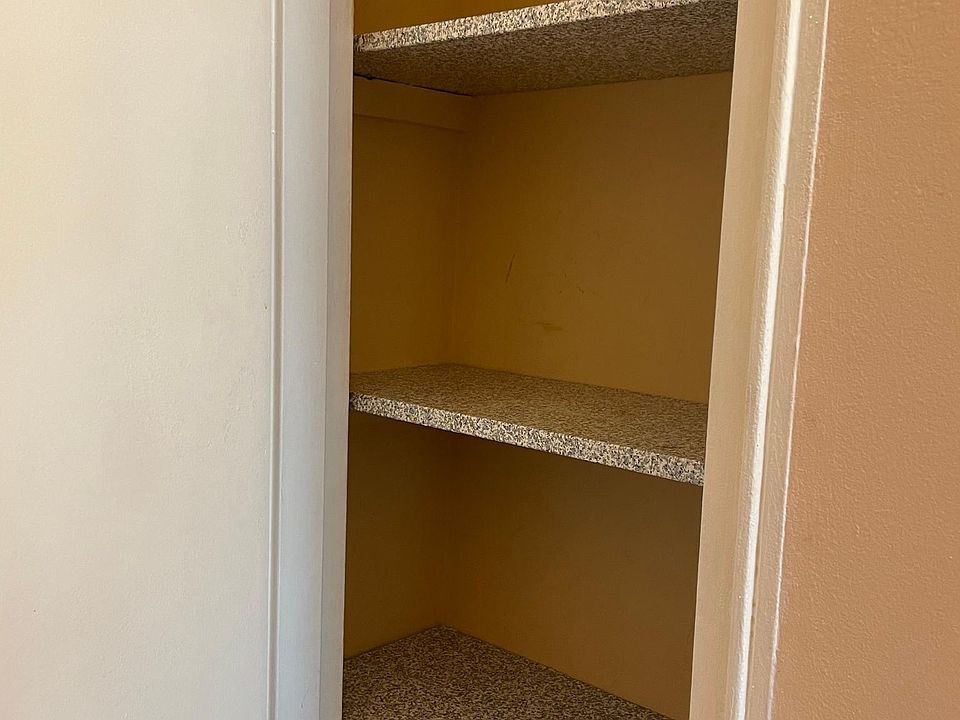 1st image of 830 Howard Ave APT 5F