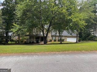 125 Picketts Lake Dr, Acworth, GA 30101