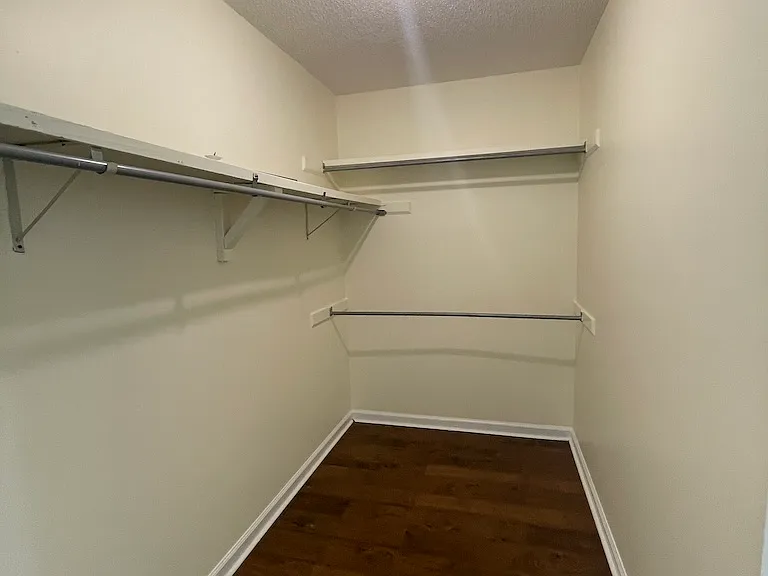 921 Pine Cone Cir — Photo 11