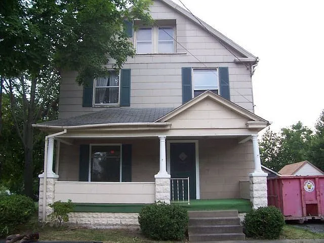 110 Belmont Ave photo 1