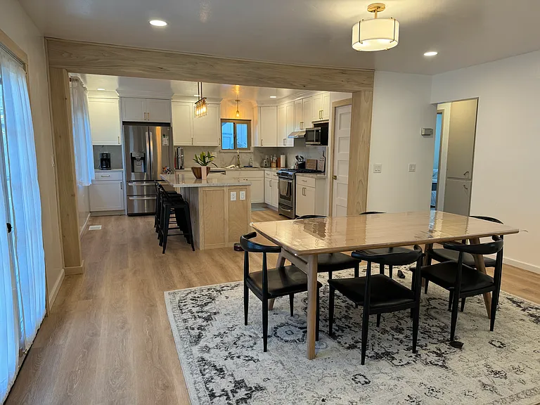 Hartzel Dr — Photo 3