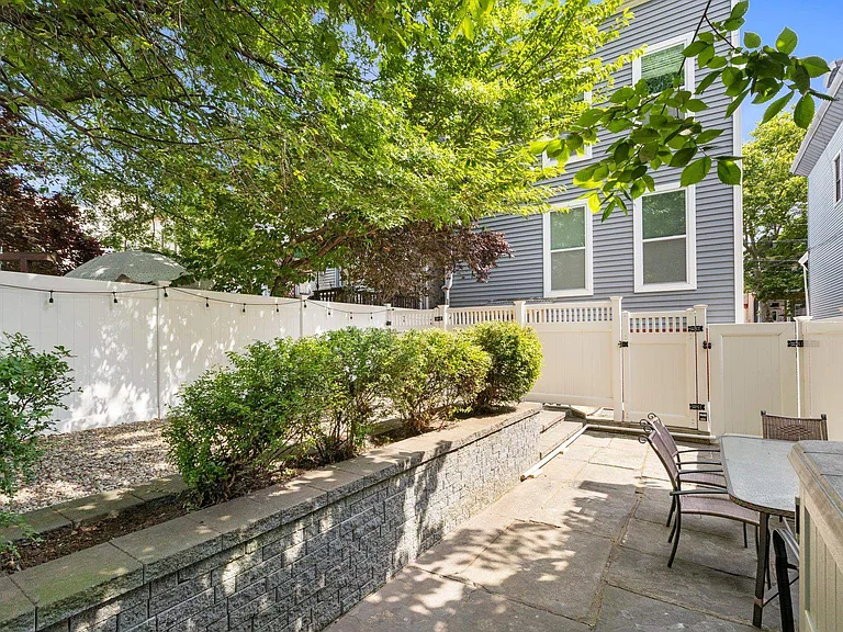 61 Reservoir Ave #3 — Photo 14