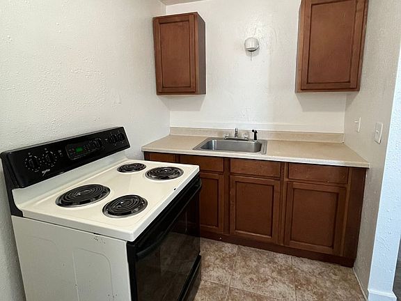2nd image of 1029 S Division St #3