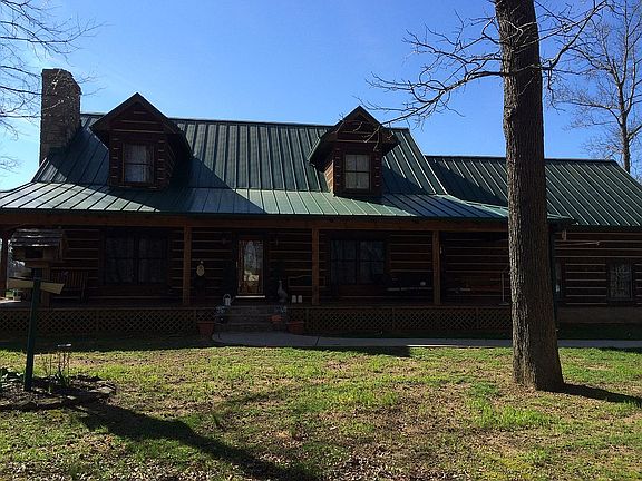2nd image of 530 Shun Pike