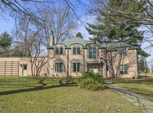 114 Hampshire Rd, Waterloo, IA 50701