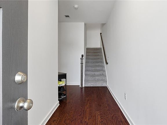 3rd image of 3723 Gardenwick Rd