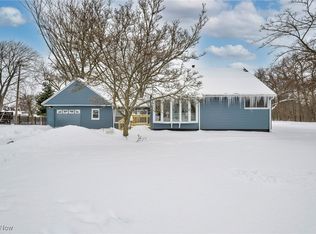 4378 Metropolitan Dr, Cleveland, OH 44135