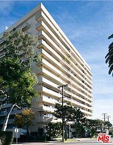 1st image of 838 N Doheny Dr APT 806