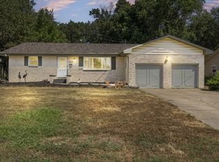 2659 E Linwood St, Springfield, MO 65804