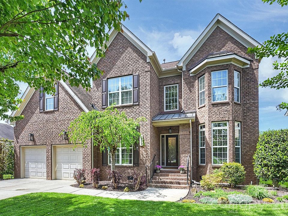 1st image of 4533 Fox Ridge Ln