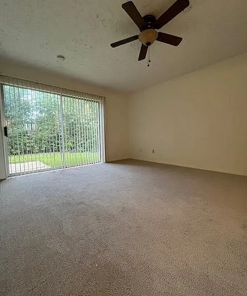 2010 Windy Meadow Dr — Photo 9