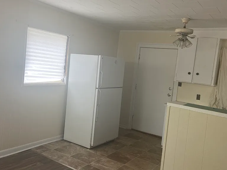 1030 Chickasaw St — Photo 7
