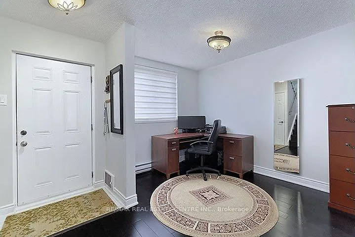 4 bed, $2,999 — Photo 2