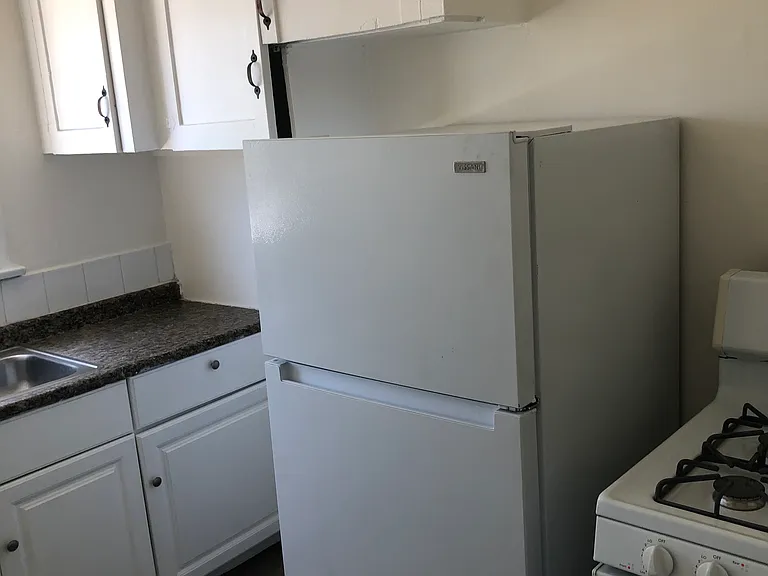 429 W Cowles St #429 — Photo 3