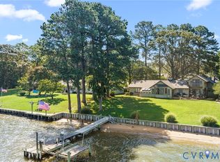 513 E Gwynnfield Rd, Tappahannock, VA 22560
