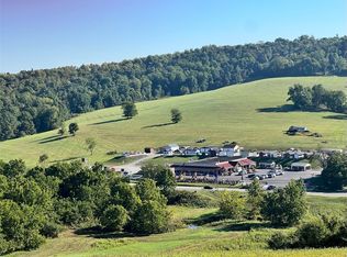 16 Petricca Dr, Burgettstown, PA 15021