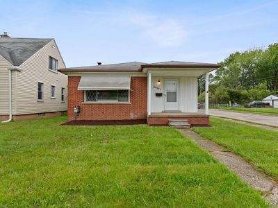 24371 Grove Ave, Eastpointe, MI, 48021