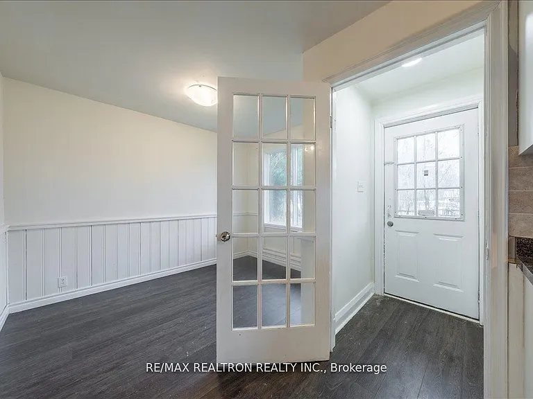 97 Park Cres — Photo 13