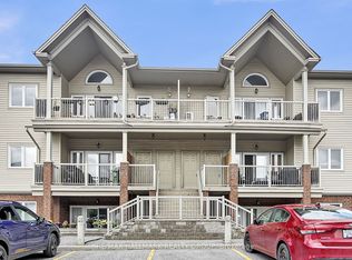 251 Crestway Dr #B, Ottawa, ON K2G0A9