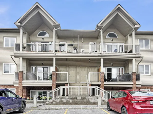 251 Crestway Dr #B, Ottawa, ON K2G 0A9