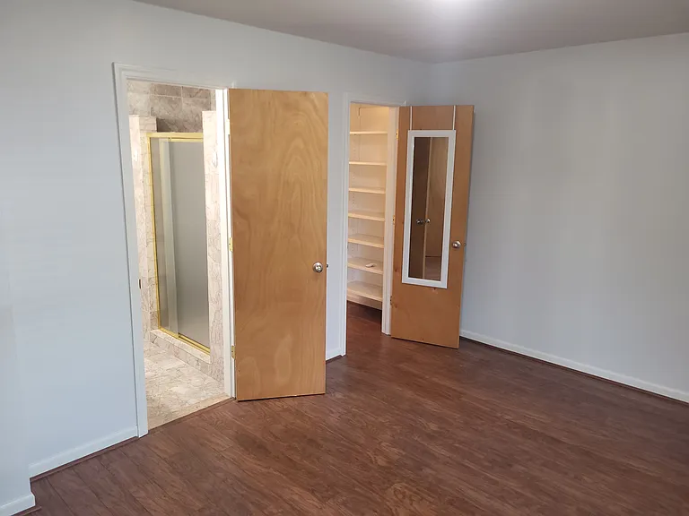 501 E University Dr #107 — Photo 7