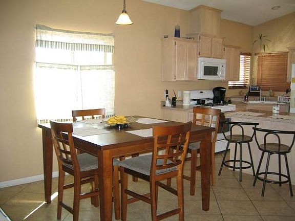3rd image of 1363 E Los Olivos Dr