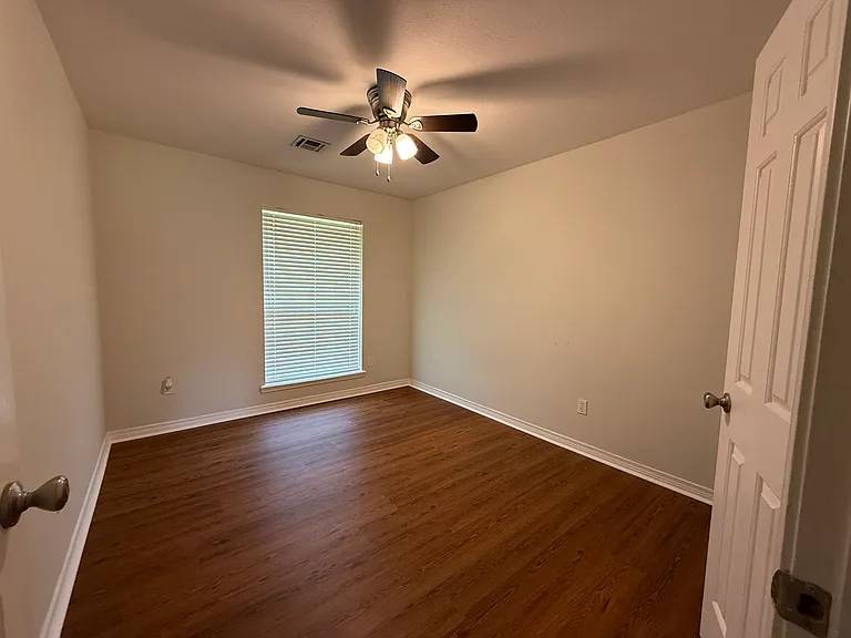 7801 Millicent Way — Photo 24
