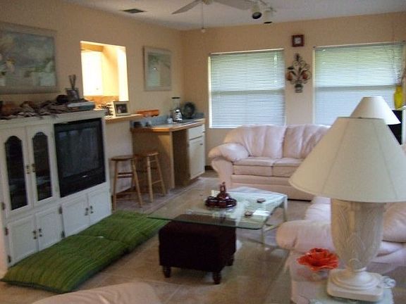 FLORIDA ROOM