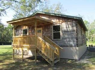 9115 Amanda Rd, Southport, FL 32409