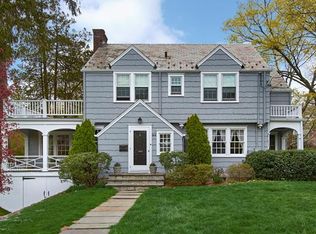 84 Valley Ter, Port Chester, NY 10573