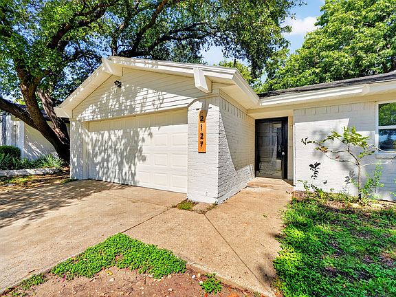 2nd image of 2127 Versailles Dr