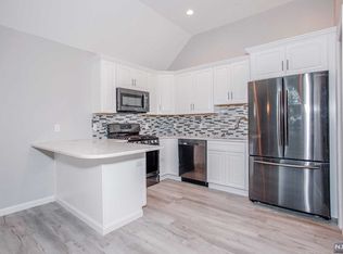 594 Saddle River Rd, Saddle Brook, NJ 07663