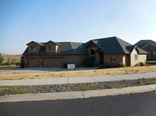 425 SW Sundance Ct, Pullman, WA 99163