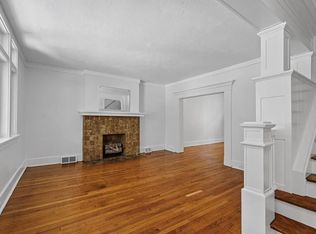 5875 Darlington Rd, Pittsburgh, PA 15217