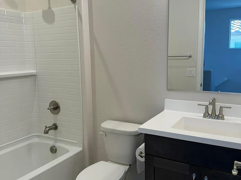 2820 N Evergreen St — Photo 10