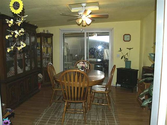5th image of 140 Coolidge Ave