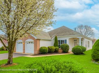 12 Summerlawn Dr, Lakewood, NJ 08701