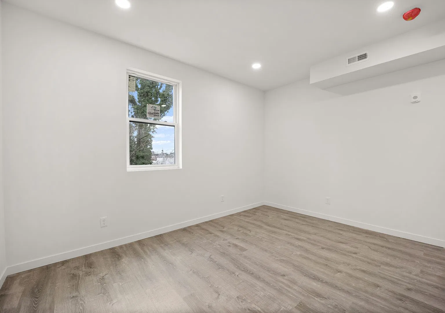 1 Bedroom with Central Air & In-Unit Laundry | $1,150/Month — Photo 3