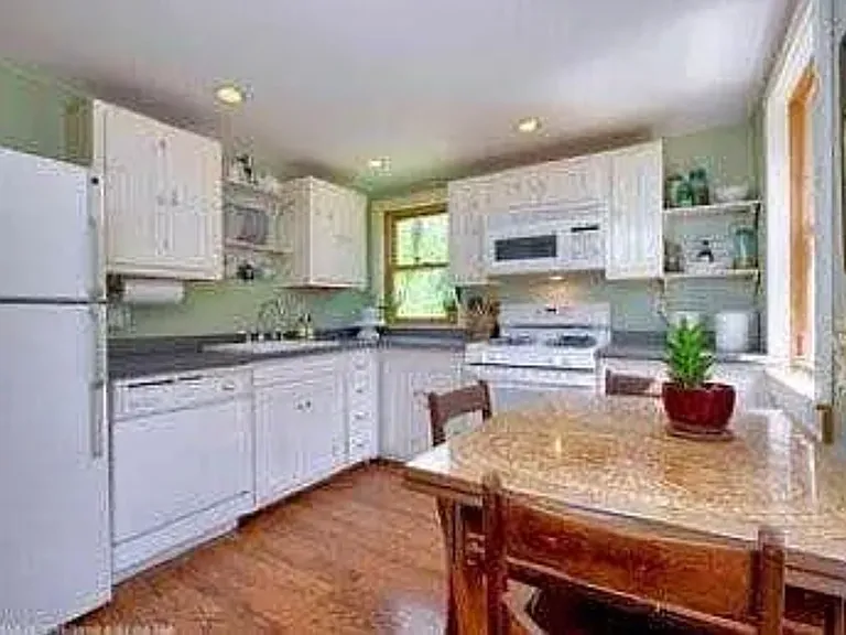 24 Maccormick Ln — Photo 6