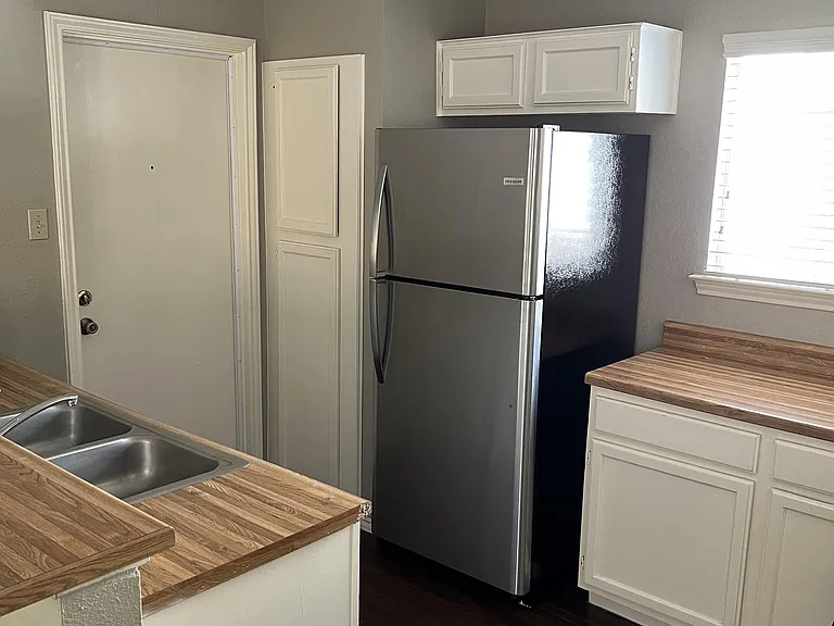8311 Treehouse Ln — Photo 36