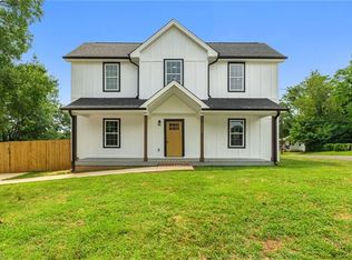 2500 Lomond St, Winston Salem, NC 27127