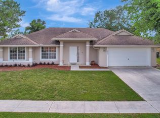 2465 Elgin Ct, Wellington, FL 33414