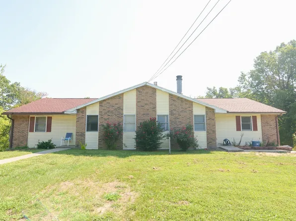 3131 Moreau View Dr #C, Jefferson City, MO 65101
