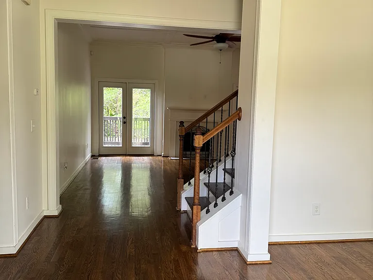 6121 Clubhouse Dr — Photo 7
